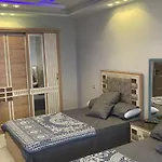 Super Lux Apartment